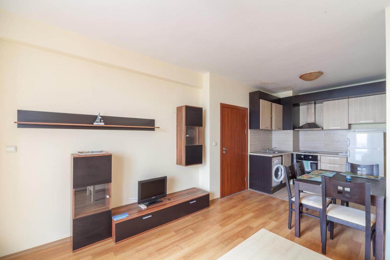 Panorama Kabakum Apartments - Free Parking Golden Sands Exterior photo