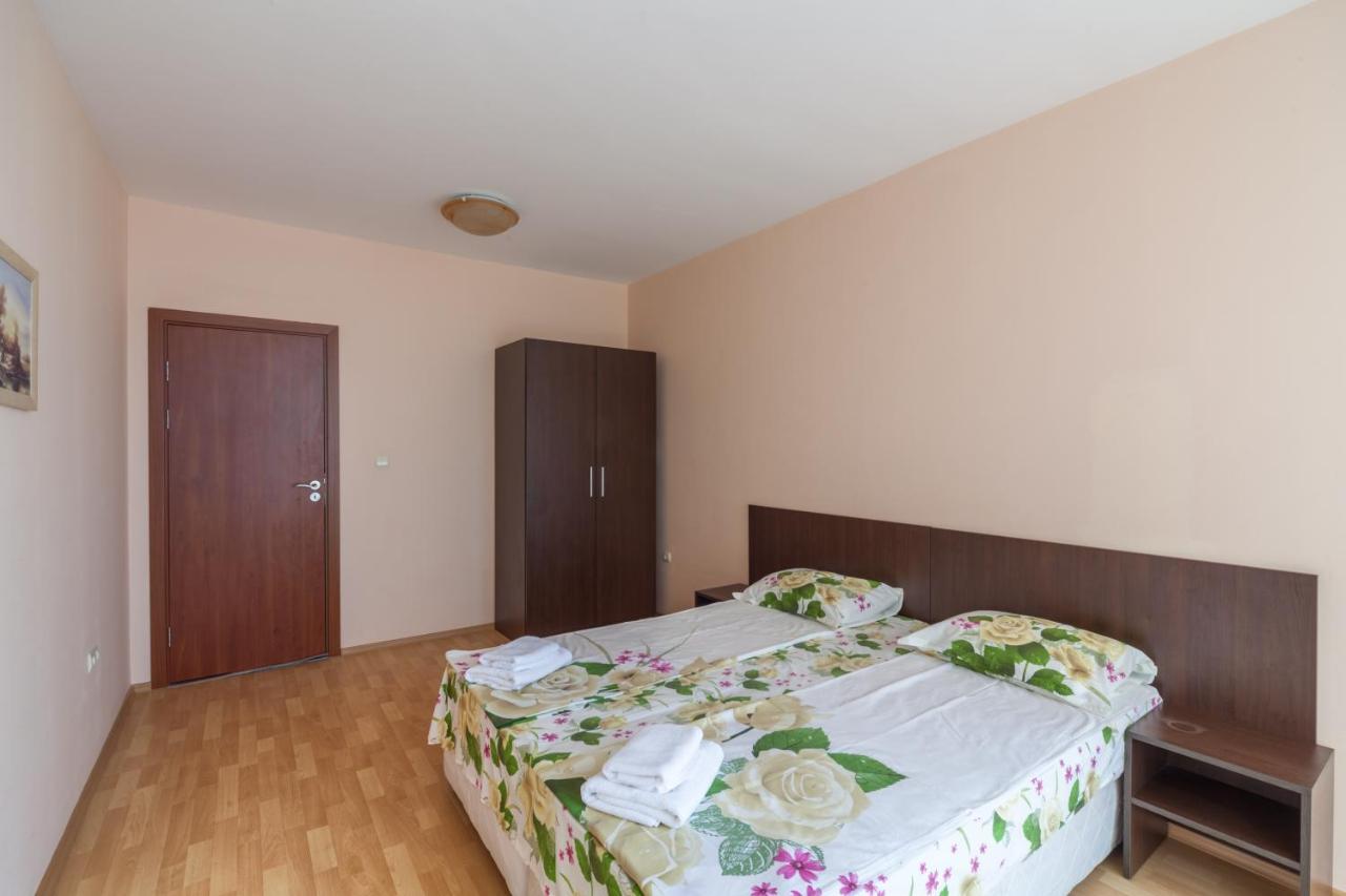 Panorama Kabakum Apartments - Free Parking Golden Sands Exterior photo